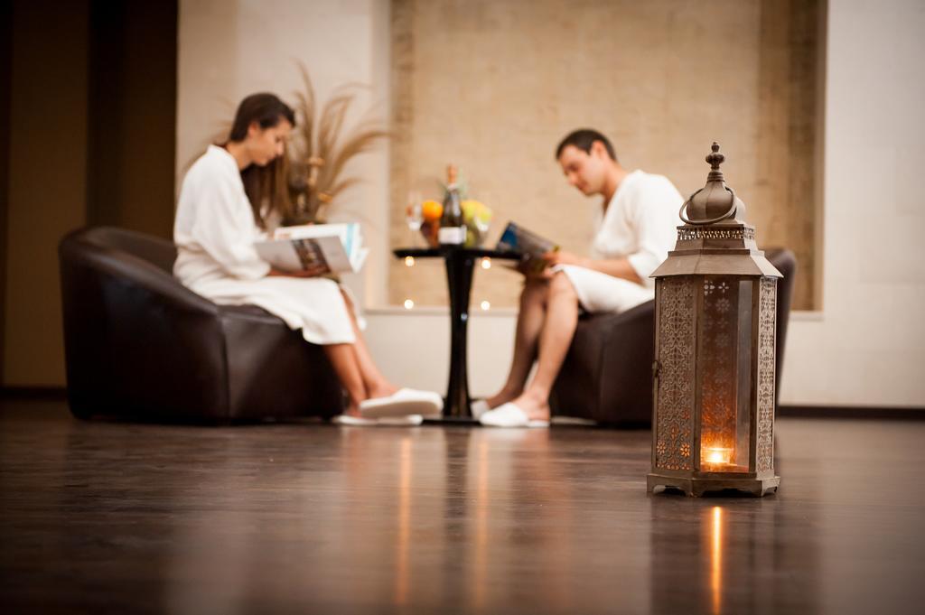 Lighthouse Golf & Spa Hotel Balcsik Kültér fotó A spa in Prague