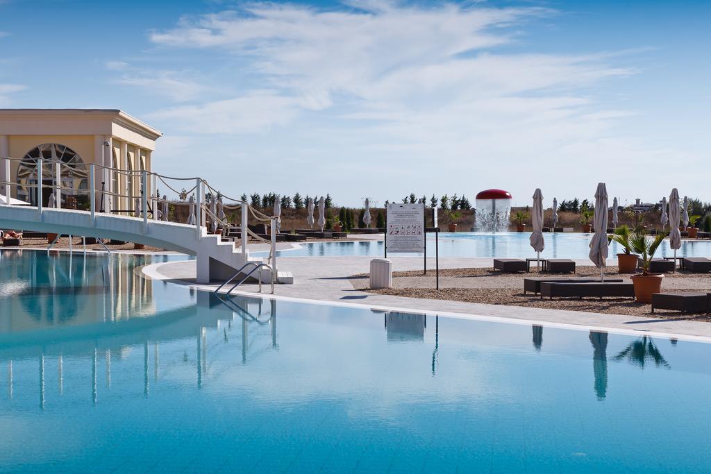 Lighthouse Golf & Spa Hotel Balcsik Kültér fotó The Blue Lagoon