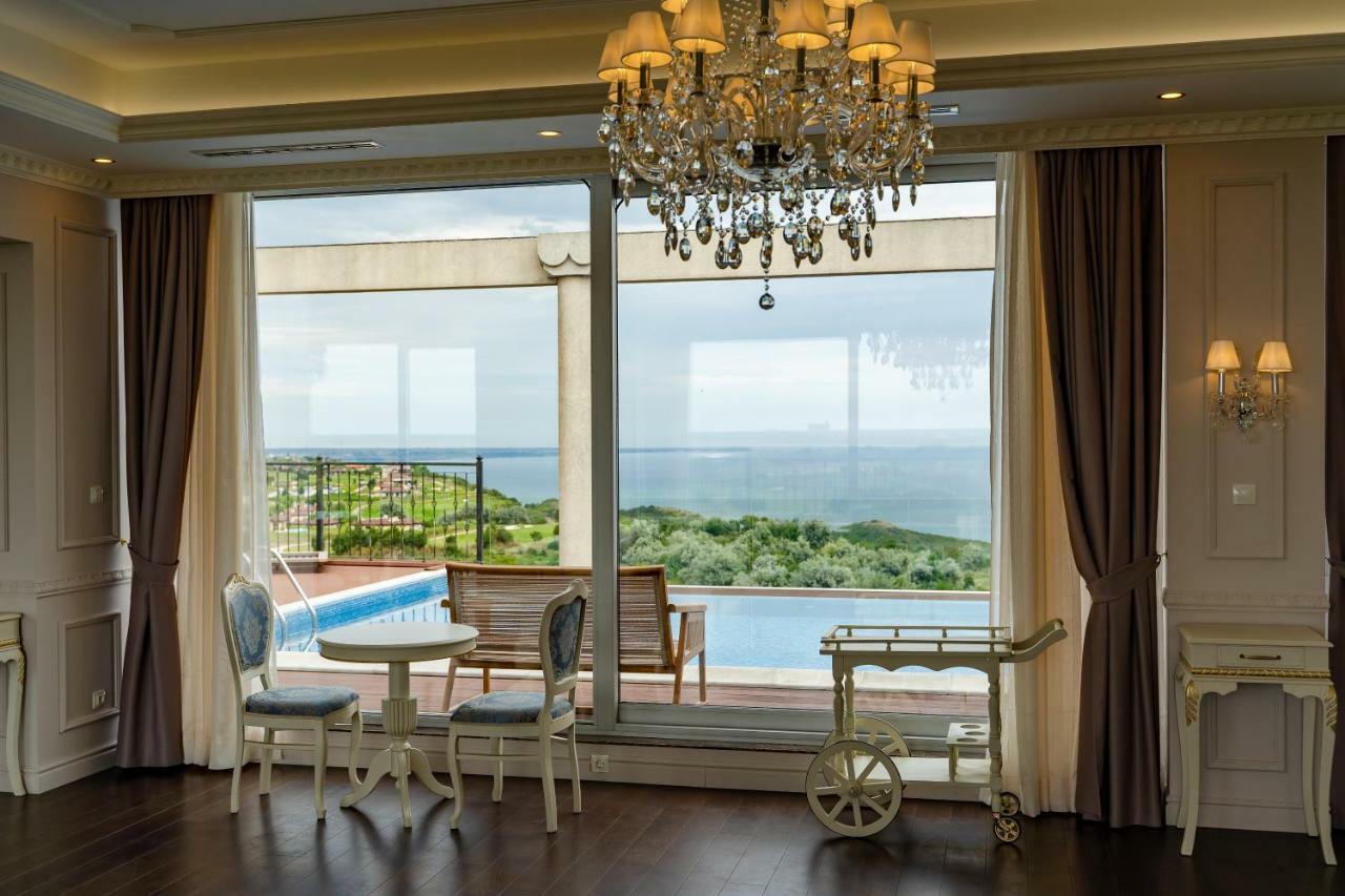 Lighthouse Golf & Spa Hotel Balcsik Kültér fotó A room at the hotel